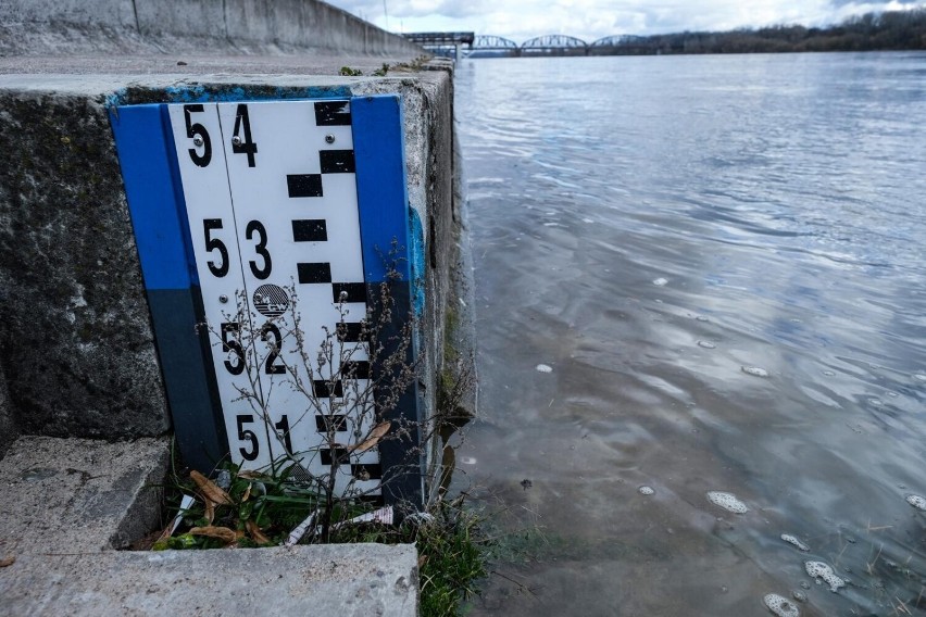 Hydrolodzy ostrzegają przed gwałtownym wzrostem stanu wody w...