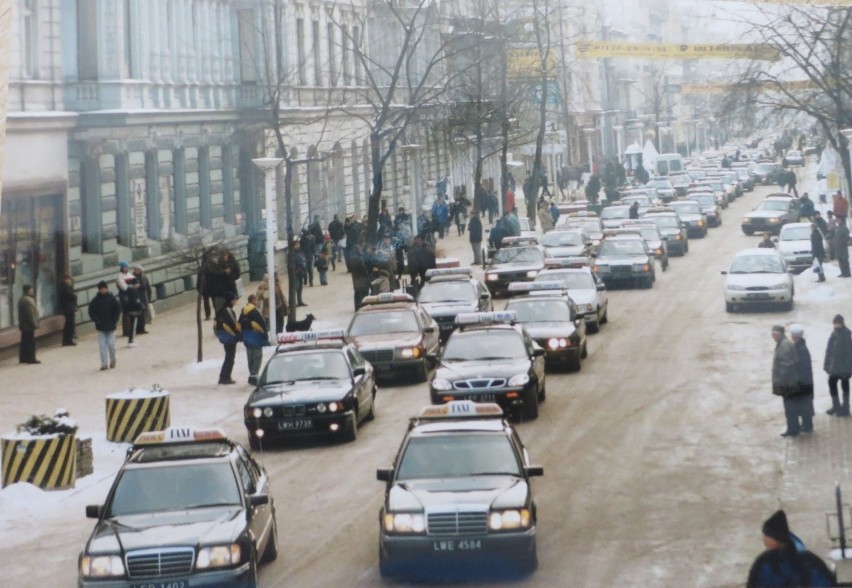 Taksówkarze na ul. Piotrkowskiej