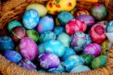 Kraszanki. Jak uzyskać kolor na jajku wielkanocnym? Naturalne barwniki [KOLORY JAJEK]