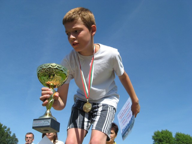 Najwartościowszy rezultat w sezonie 2010/09 uzyskał:
- w grupie chłopców 2000 w biegu na 1000m&#8211; Kacper Bireta, uzyskując wynik 3,25,11