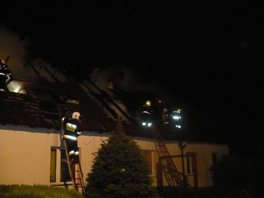 Pożar w Samborowie. Pięć rodzin straciło dach nad głową