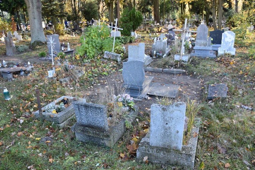Ostatnie dni przygotowań do 1 listopada na stargardzkim cmentarzu. ZDJĘCIA