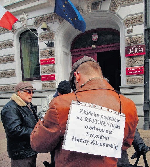 Już 58,5 tysiąca łodzian podpisało się pod wnioskiem o referendum w sprawie odwołania prezydent Łodzi Hanny Zdanowskiej.