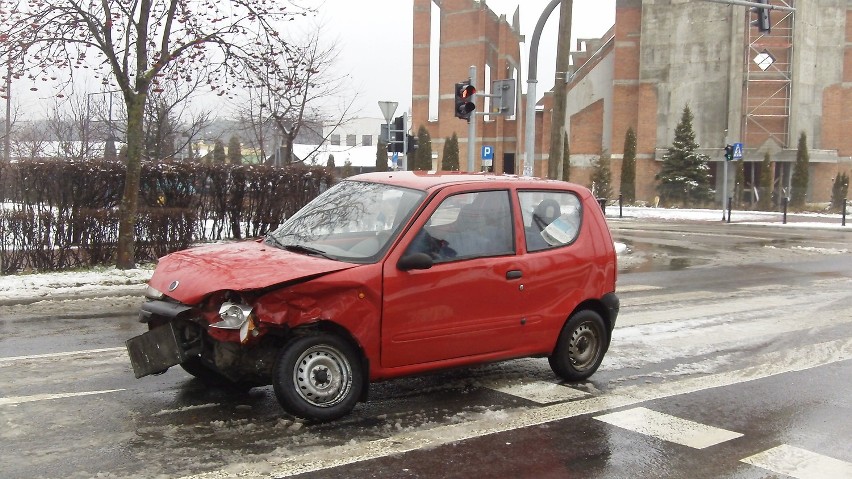 Zderzenie pojazdów na ul. Słowackiego w Kraśniku