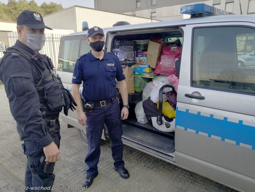 Koluszkowscy policjanci przekazali prezenty dla dzieci z Domu Dziecka