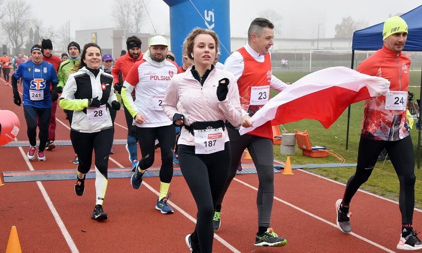 Piła. Na Stadionie Powiatowym odbył się Bieg Niepodległości. Zobaczcie pierwszą część zdjęć