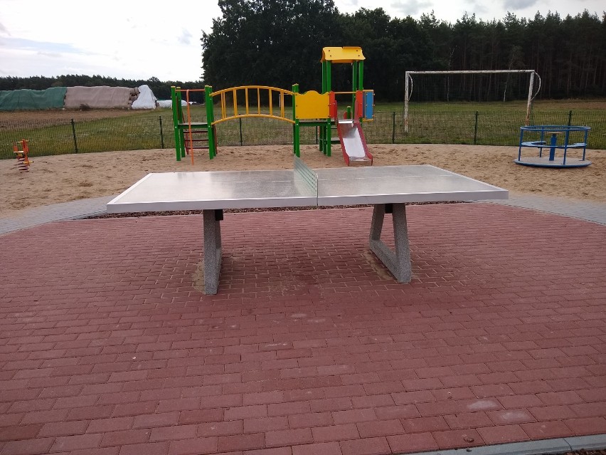 Zakończono budowę placów zabaw w gminie Wągoriwec