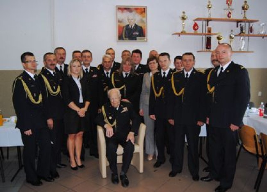 Pułkownik pożarnictwa Tadeusz Kubita ukończył 90 lat