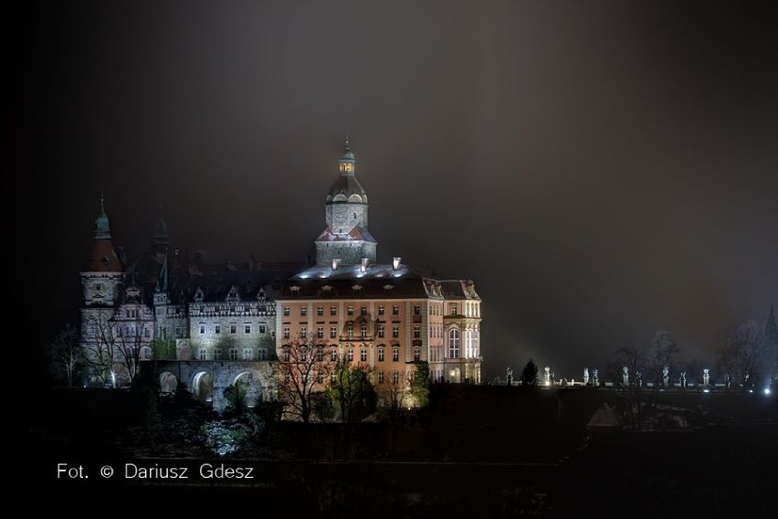 Zamek Książ ma nową, wspaniałą iluminację(ZDJĘCIA)