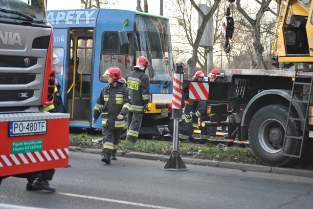 Wypadek w Poznaniu: Na Hetmańskiej kobieta wpadła pod tramwaj