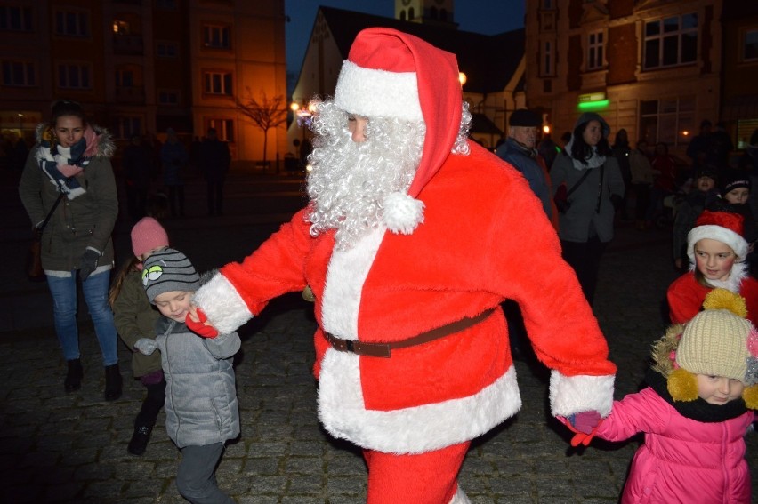 Człuchów. W czwartek 6 grudnia św. Mikołaj pojawi się na rynku - będzie zabawa i słodkości