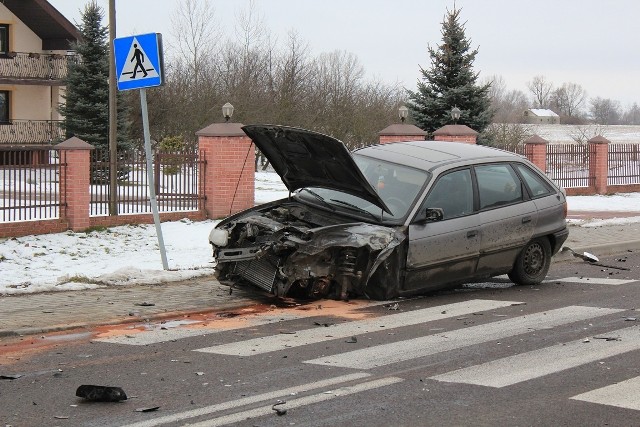 Zderzenie w Chojnie Nowym z 2013 roku ostatecznie potraktowano jako kolizję. Jak się okazało nikt z obu samochodów, które brały udział w zdarzeniu nie odniósł poważniejszych obrażeń. W tamtym przypadku przyczyną kolizji było wymuszenie pierwszeństwa przejazdu.