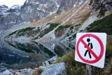 Zamknięte szlaki w górach. Które popularne miejsca w Tatrach i Karkonoszach stały się niedostępne? Gdzie nie wejdziemy w majówkę 2023?