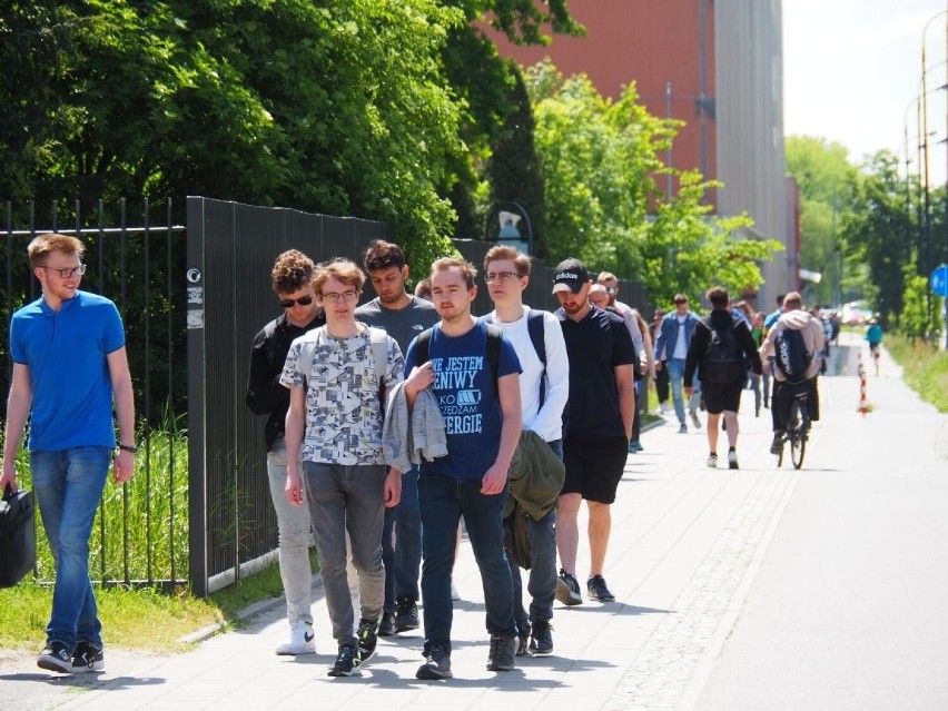 Park Klepacza w Łodzi zamknięty jest już od ponad miesiąca! Łodzianie nie mogą z niego korzystać, a studenci wolą go omijać