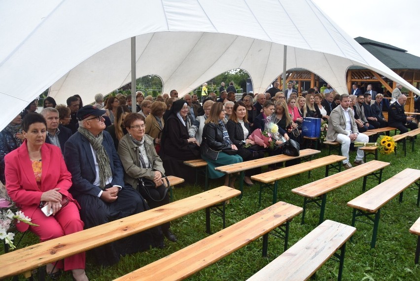 Na uroczystą galę przybyli goście zaproszeni przez...