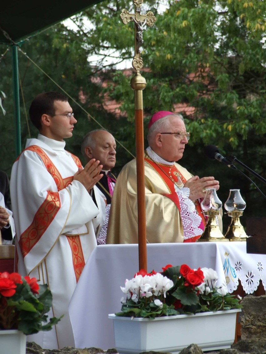 Relikwia Jana Pawła II w wieluńskiej kolegiacie