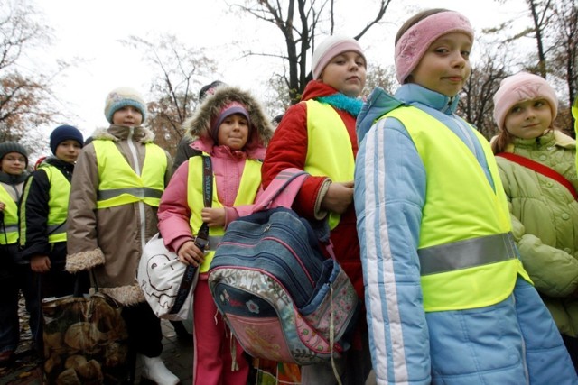 obowiązkowe odblaski dla pieszych