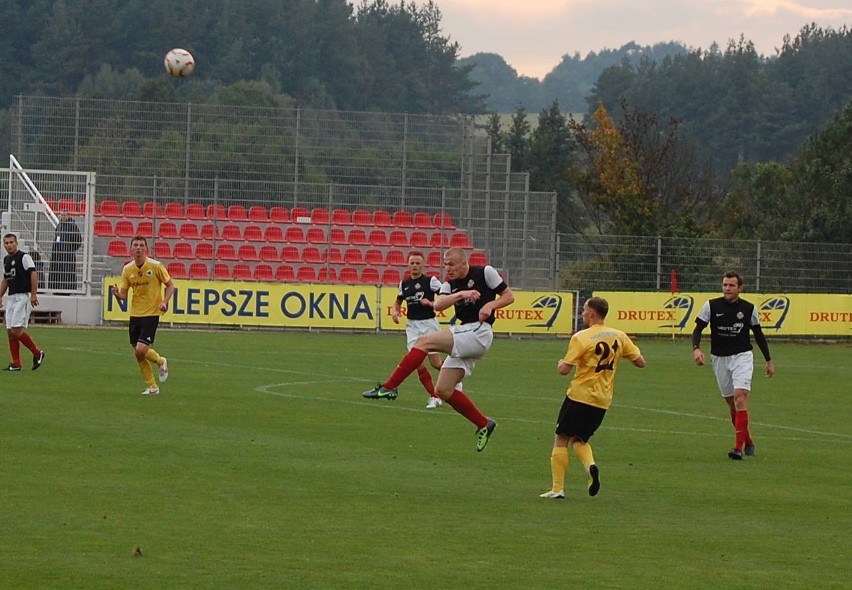 Derby pomorza dla Bytovii. Gryf Orlex Wejherowo wysoko przegrywa w Bytowie