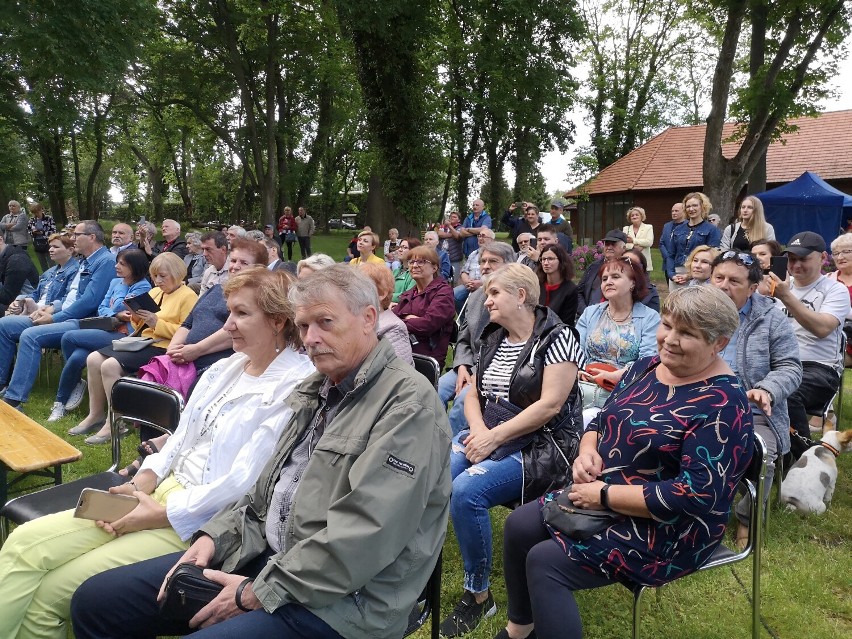 Monika Sagan, Ksenia Shaushyshvili i Sławomir Olgierd Kramm koncertowo w Dalkowie z okazji Dnia Matki