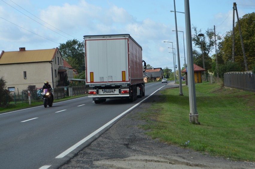 Wilków: Niebezpieczna droga do szkoły, bo brakuje chodnika 