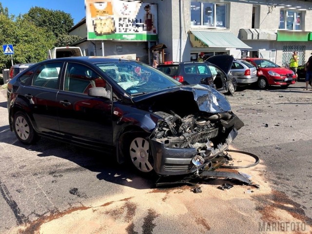 Wypadek na ul. Prószkowskiej w Opolu. Zderzenie czterech samochodów
