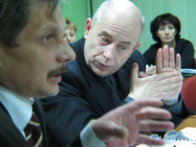 Radymi miasta kadencji 2002 - 2004 byli m.in. Włodzimierz Nowicki i Jacek Zych. Kto jeszcze? Zobacz więcej zdjęć w galerii >>>