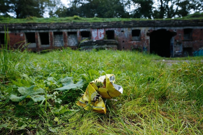 Kraków. Zaniedbany fort Lasówka ma nowego gospodarza. Zajmą się nim miłośnicy broni, obok powstanie strzelnica