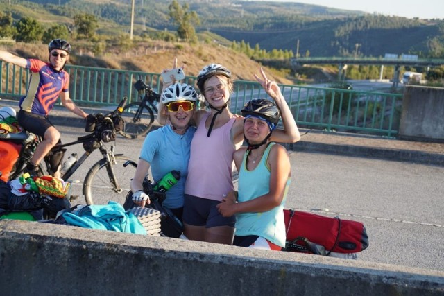 Kolejna wyprawa NINIWA Team. Pojechali na rowerach z Kokotka do Lizbony!