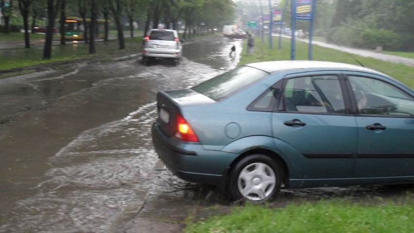 Zalana aleja Niepodległości