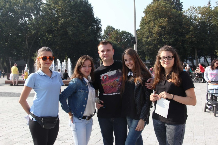 Młodzieżowy Pchli Targ na Placu Pokoju w Lęborku