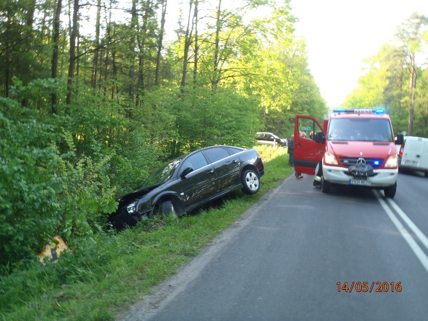 Groźne zdarzenie na drodze w Sulmierzycach [ZDJĘCIA]
