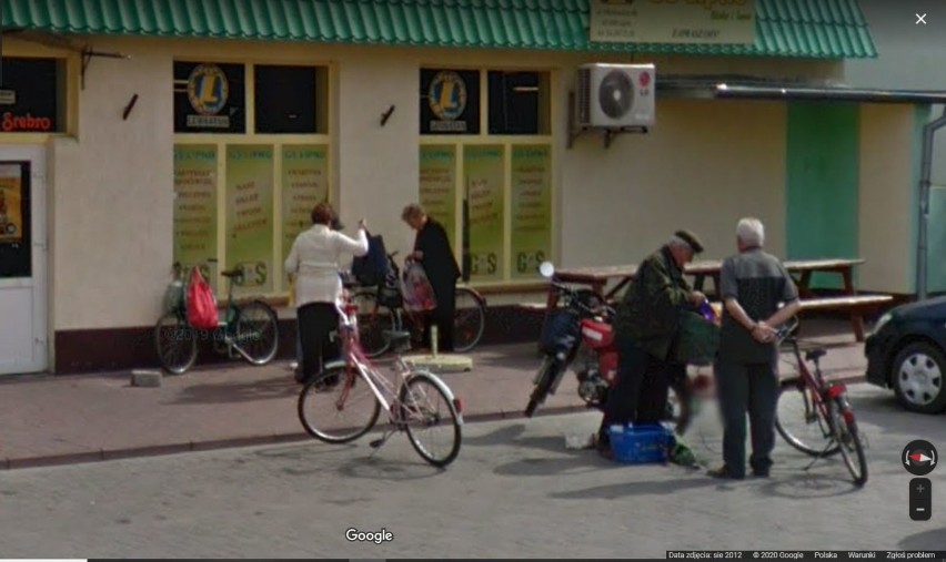 Samochodzik Google odwiedził Bobrowniki w 2012 roku....