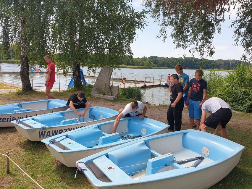 Drugi tydzień wakacji na wodą w pniewskich Łazienkach