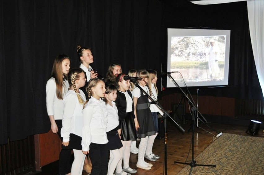 Syców: Niezwykły wieczór wspomnień o Janie Pawle II w Kulturalnej Bramie Sycowian 