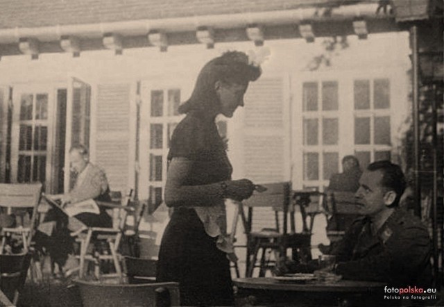 Lata 1940-1944 , Radom, park im. T.Kościuszki. Kawiarnia Latona. Dziś restauracja Parkowa.