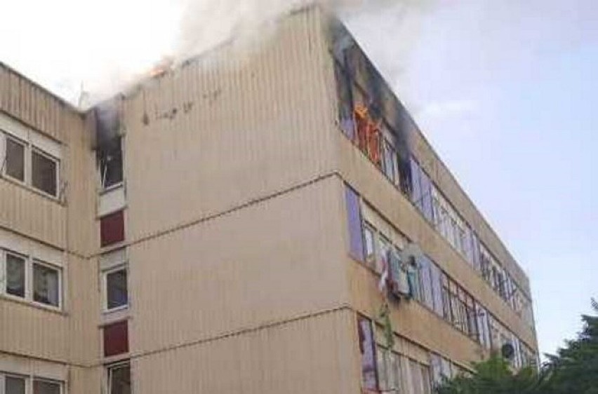 19 lipca wybuchł pożar w bloku na osiedlu Młodych Hutników w...