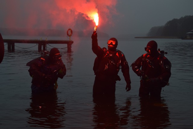 Płetwonurkowie ze Szczecinka witają rok 2021