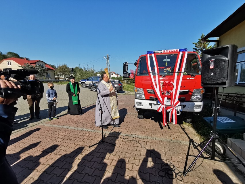 Rozdziele. Druhowie oficjalnie mają nowy lekki samochód bojowy. Kosztował ponad 360 tysięcy złotych, został sfinansowany z dotacji [ZDJĘCIA]