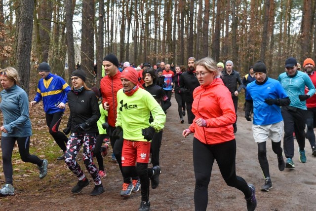 Jak zwykle w sobotni poranek toruńscy biegacze stanęli na starcie parkrunu. Rywalizacja na dystansie 5 kilometrów odbyła się w całkiem przyjemnej, jak na styczeń, pogodzie, która skutecznie zachęciła zawodników do udziału w biegu. 

Zobacz dużo zdjęć z parkrunu 331 na kolejnych stronach ->>>>