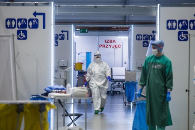 Ministerstwo Zdrowia poinformowało o 32 835 nowych zakażeniach koronawirusem w Polsce w czwartek, 20 stycznia 2022 roku. Wśród nich są 753 osoby z województwa opolskiego. W Polsce zanotowano 315 zgonów w związku z COVID-19, z czego 12 na Opolszczyźnie.