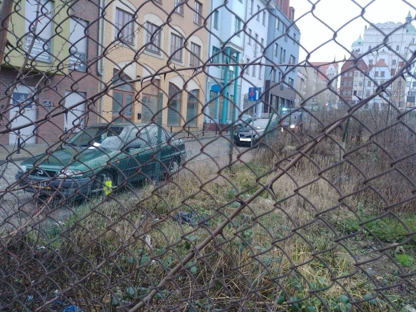 Uwaga na Podzamczu w Szczecinie! Straż miejska zakłada blokady 