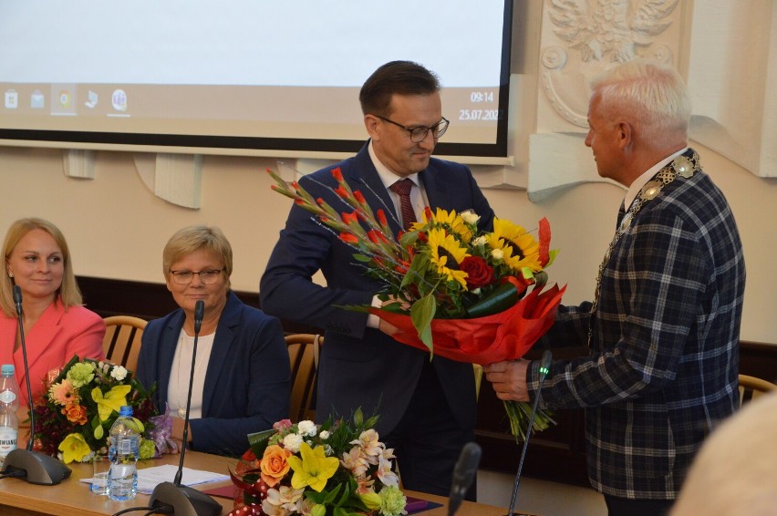 Witold Zajst już oficjalnie burmistrzem Miastka. Przed Radą Miejską Miastka złożył ślubowanie