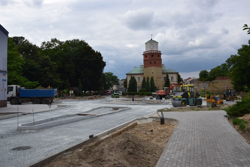 Kolejne utrudnienia na Krakowskim Przedmieściu w Wieluniu FOTO