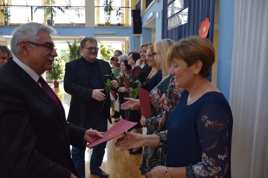 Dzień Edukacji Narodowej w Łasku ZDJĘCIA         