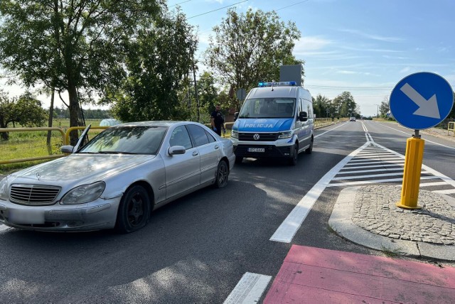 Kierowca mercedesa przez blisko 30 km - z Wiąga do Bzowa - uciekał policjantom trasami S5 i DK 91