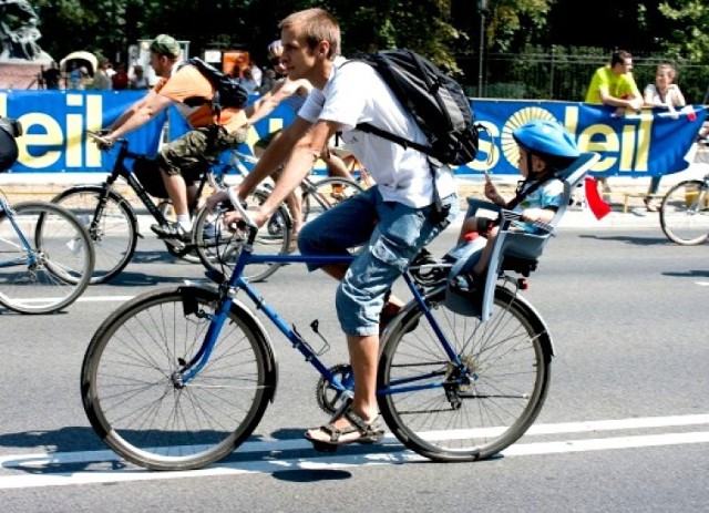 Rembertów Bezpośrenio będzie protestować  przeciwko polityce budowy ścieżek rowerowych,