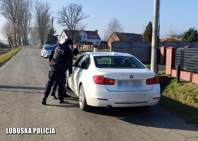 Wschowscy policjanci ścigali i zatrzymali BMW