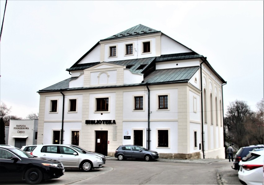 Dawna synagoga w Tarnogrodzie. Obecnie funkcjonuje tam biblioteka