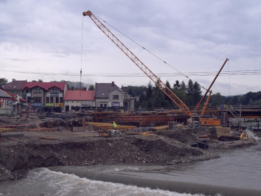 ZDW Katowice: Budowa mostu na Sole w Żywcu najprawdopodobniej nie zakończy się w terminie [FOTO]