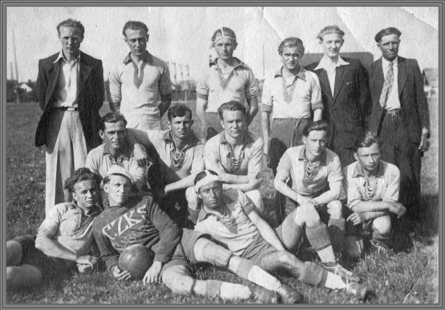 Piłkarze z KS Cukrownik &#8222;Baworów&#8221; w Baborowie - 1946 rok.